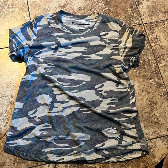 Prince Peter T-Shirt - Picture 1 of 3